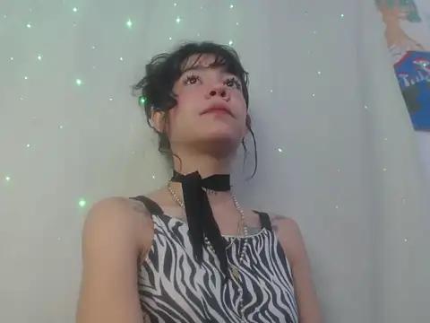 Snapshot of porndollbaby chatting on 01/05/26, 05:27 porndollbaby online show from 01/05/26, 05:27