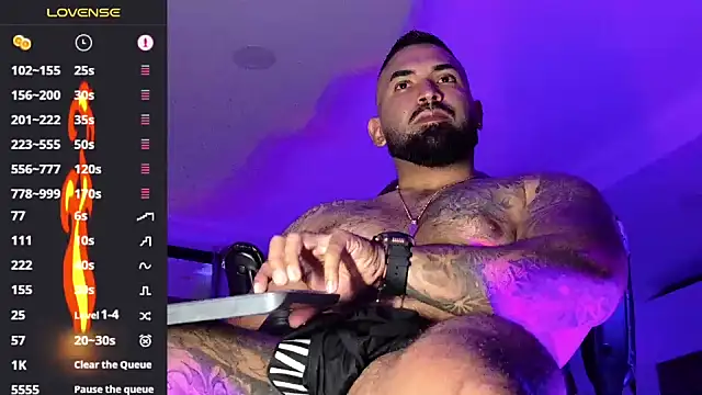 Max-prada online show from 06/19/26, 01:32