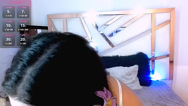 hannia baileys online show from 11/11/25, 09:15