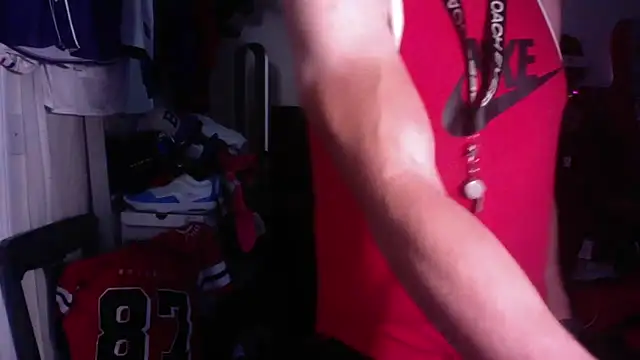 Snapshot of DILFJockDad87 chatting on 11/24/25, 11:59 DILFJockDad87 online show from 11/24/25, 11:59