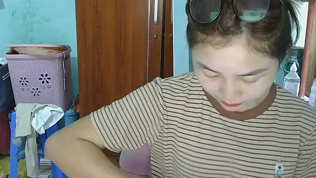 Uhem112 online show from 10/14/25, 12:22