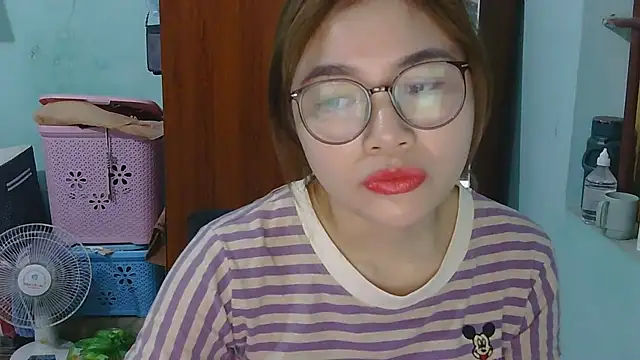 Uhem112 online show from 10/22/25, 01:28