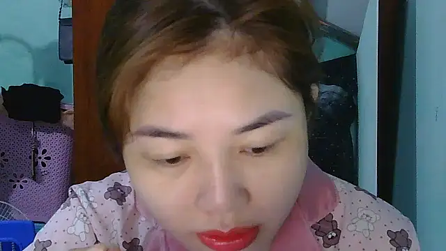 Uhem112 online show from 10/25/25, 01:35