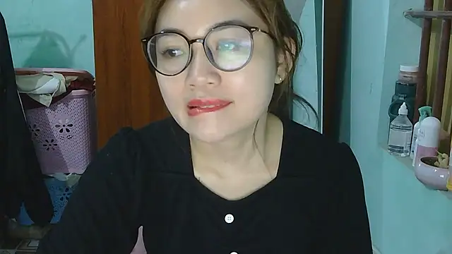 Uhem112 online show from 11/01/25, 01:29