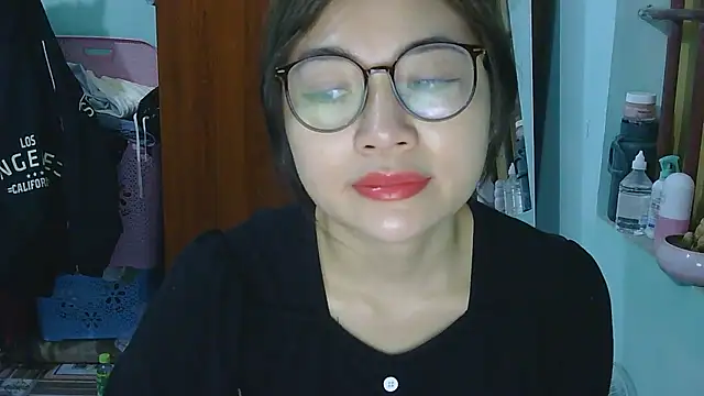 Uhem112 online show from 11/17/25, 12:49