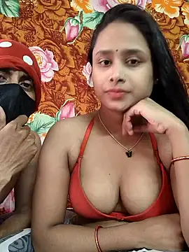 Seducing couple online show from 12/22/25, 10:23