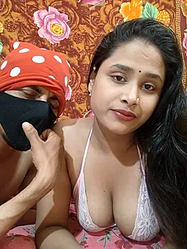 Seducing couple online show from 02/11/26, 05:29