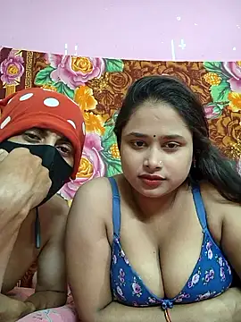 Seducing couple online show from 06/13/26, 06:17