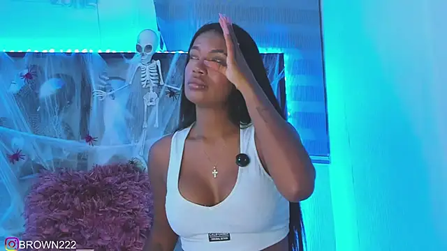 Snapshot of _naomibrown_ chatting on 10/13/25, 01:16 naomibrown online show from 10/13/25, 01:16