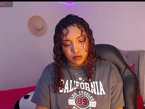 Snapshot of warisg__ chatting on 11/06/25, 07:42 warisg online show from 11/06/25, 07:42