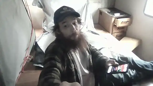 Snapshot of Skater1287 chatting on 03/13/26, 06:58 Skater1287 online show from 03/13/26, 06:58