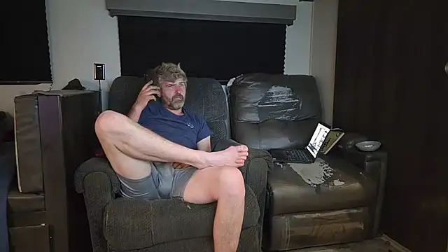 Snapshot of Cobra500hp@xh chatting on 04/12/26, 01:54 Cobra500hpxh online show from 04/12/26, 01:54