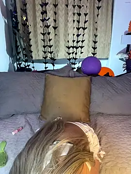 Snapshot of terra_sunligth chatting on 10/18/25, 09:59 terra sunligth online show from 10/18/25, 09:59