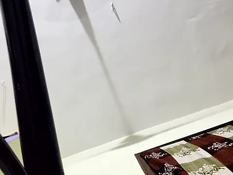 Snapshot of papukurty chatting on 09/18/25, 12:12 papukurty online show from 09/18/25, 12:12