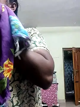 Snapshot of papukurty chatting on 11/05/25, 12:54 papukurty online show from 11/05/25, 12:54