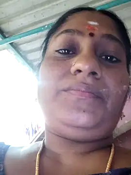 Snapshot of papukurty chatting on 12/05/25, 06:22 papukurty online show from 12/05/25, 06:22