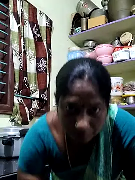 Snapshot of papukurty chatting on 03/04/26, 01:44 papukurty online show from 03/04/26, 01:44