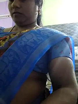 Snapshot of papukurty chatting on 03/18/26, 01:25 papukurty online show from 03/18/26, 01:25