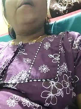 Snapshot of papukurty chatting on 04/01/26, 01:41 papukurty online show from 04/01/26, 01:41