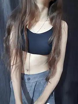 Snapshot of Mahira568 chatting on 11/18/25, 05:28 Mahira568 online show from 11/18/25, 05:28