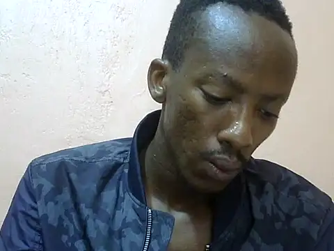 Snapshot of shadez94 chatting on 10/19/25, 09:54 shadez94 online show from 10/19/25, 09:54