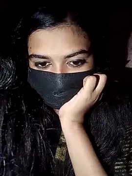 umairahaasan 1 online show from 09/22/25, 10:06