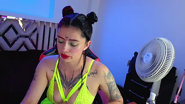  lucia 21 online show from 09/10/25, 07:25