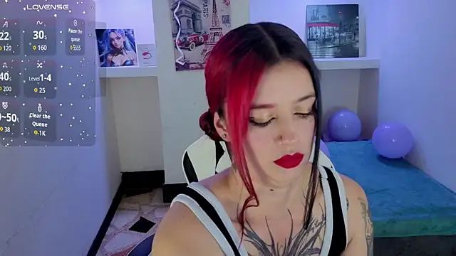  lucia 21 online show from 10/04/25, 03:59