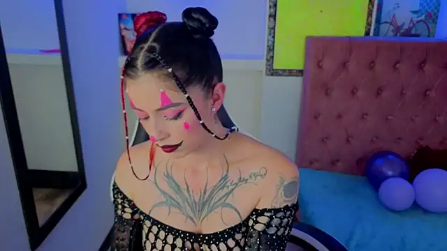  lucia 21 online show from 10/20/25, 08:42