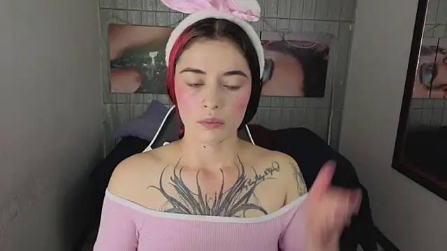  lucia 21 online show from 10/24/25, 07:10