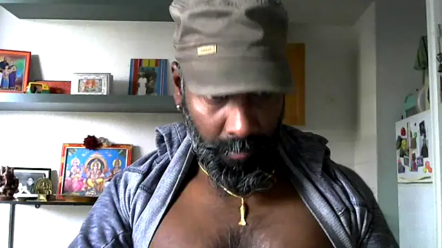 Snapshot of frenchblackc31 chatting on 11/23/25, 11:10 frenchblackc31 online show from 11/23/25, 11:10