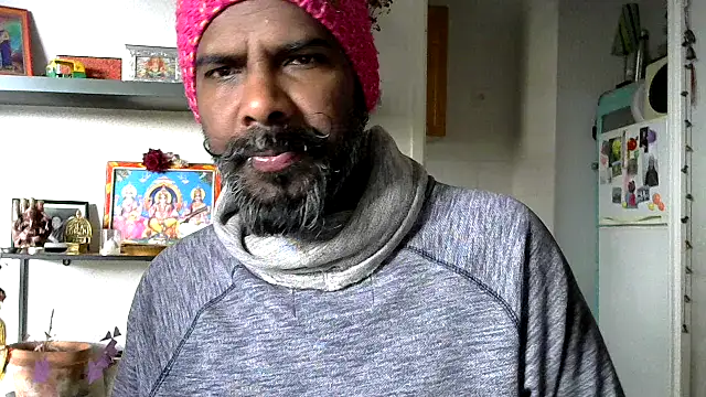 Snapshot of frenchblackc31 chatting on 01/08/26, 10:39 frenchblackc31 online show from 01/08/26, 10:39