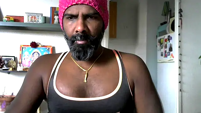 Snapshot of frenchblackc31 chatting on 01/19/26, 01:59 frenchblackc31 online show from 01/19/26, 01:59