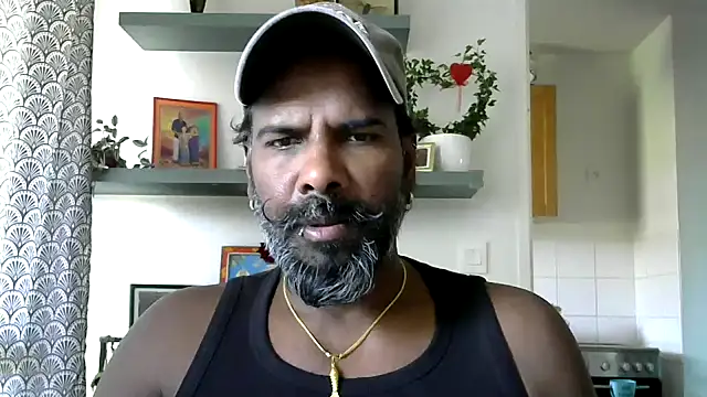 Snapshot of frenchblackc31 chatting on 05/25/26, 02:23 frenchblackc31 online show from 05/25/26, 02:23