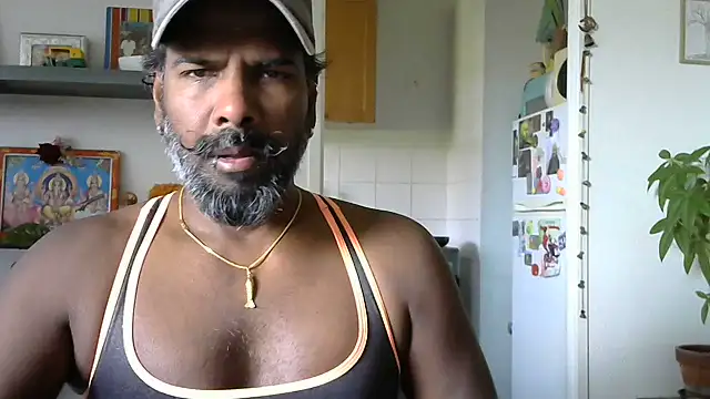 Snapshot of frenchblackc31 chatting on 06/07/26, 10:41 frenchblackc31 online show from 06/07/26, 10:41