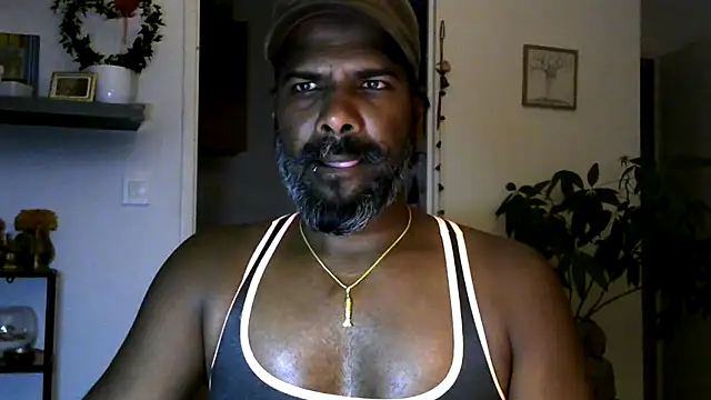 Snapshot of frenchblackc31 chatting on 06/09/26, 07:36 frenchblackc31 online show from 06/09/26, 07:36