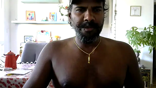 Snapshot of frenchblackc31 chatting on 06/18/26, 01:59 frenchblackc31 online show from 06/18/26, 01:59