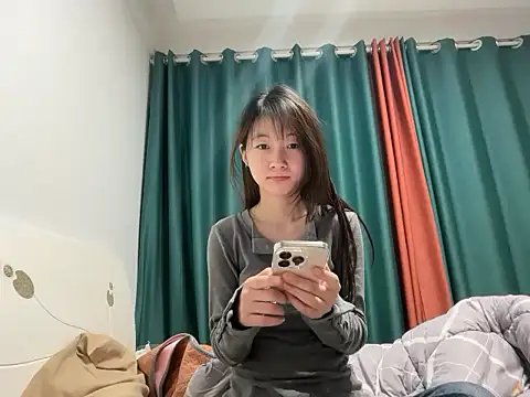 Snapshot of qingchungirl chatting on 12/04/25, 03:54 qingchungirl online show from 12/04/25, 03:54