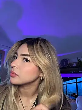 Snapshot of OriannaFox chatting on 09/08/25, 04:06 OriannaFox online show from 09/08/25, 04:06