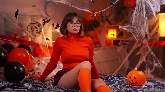 Julia PR0 online show from 10/30/25, 11:00