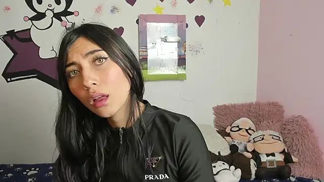 Snapshot of Alanaloiiss_ chatting on 09/26/25, 01:20 Alanaloiiss online show from 09/26/25, 01:20