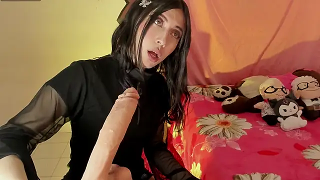 Snapshot of Alanaloiiss_ chatting on 11/14/25, 06:12 Alanaloiiss online show from 11/14/25, 06:12