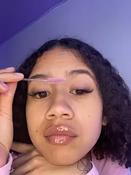 jadee8 online show from 09/18/25, 08:11