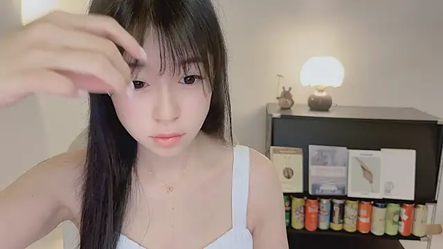 Snapshot of Onechestnut chatting on 06/01/26, 02:35 Onechestnut online show from 06/01/26, 02:35