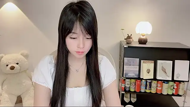 Onechestnut online show from 06/15/26, 02:25