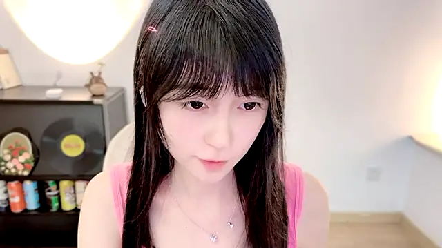 Onechestnut online show from 07/14/26, 12:22