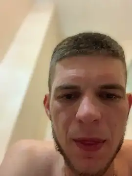 Snapshot of macho1347 chatting on 10/08/25, 08:06 macho1347 online show from 10/08/25, 08:06