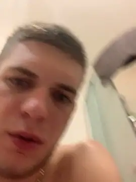 Snapshot of macho1347 chatting on 10/17/25, 10:07 macho1347 online show from 10/17/25, 10:07