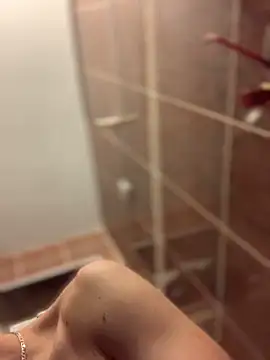 Snapshot of macho1347 chatting on 10/22/25, 03:40 macho1347 online show from 10/22/25, 03:40