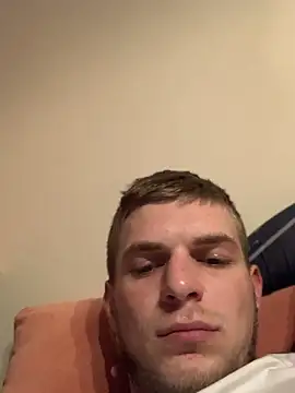 Snapshot of macho1347 chatting on 12/02/25, 03:07 macho1347 online show from 12/02/25, 03:07